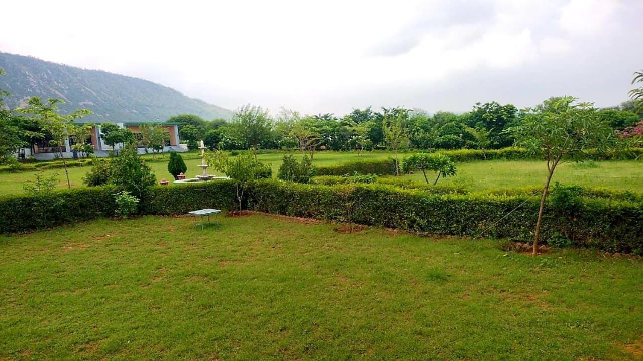 Hotel The Sariska Retreat Thana Ghazi Exterior foto